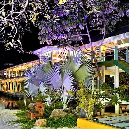 The Dock Resort Over Water Retreat West End Luaran gambar