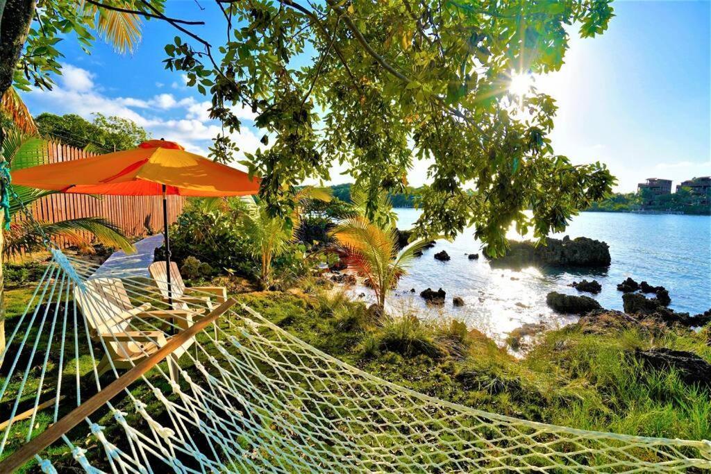 The Dock Resort Over Water Retreat West End Luaran gambar