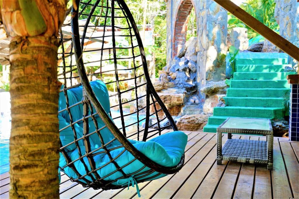 The Dock Resort Over Water Retreat West End Luaran gambar