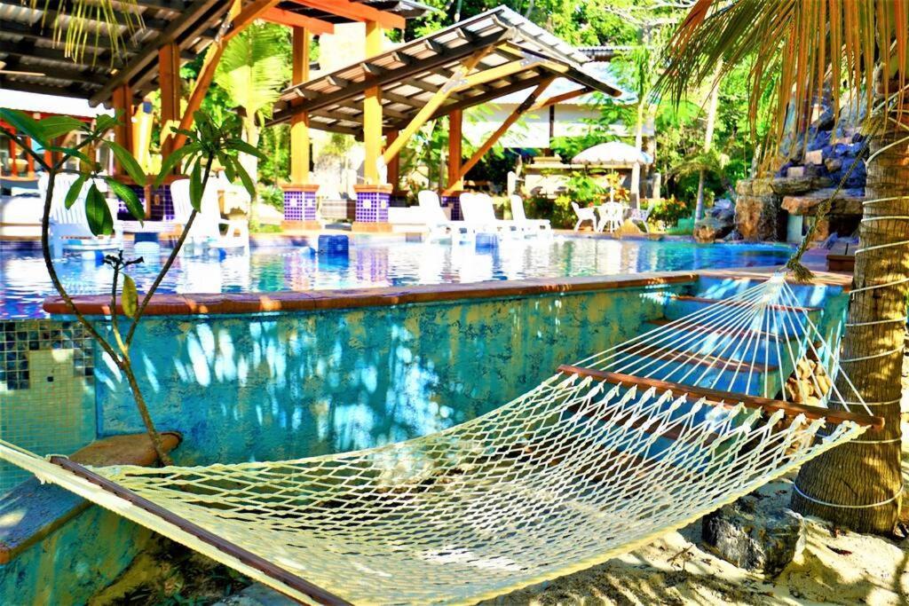 The Dock Resort Over Water Retreat West End Luaran gambar